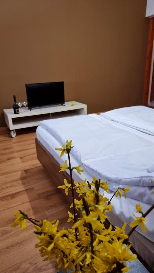 Relax Apartman Siofok-Sosto Ngoại thất bức ảnh