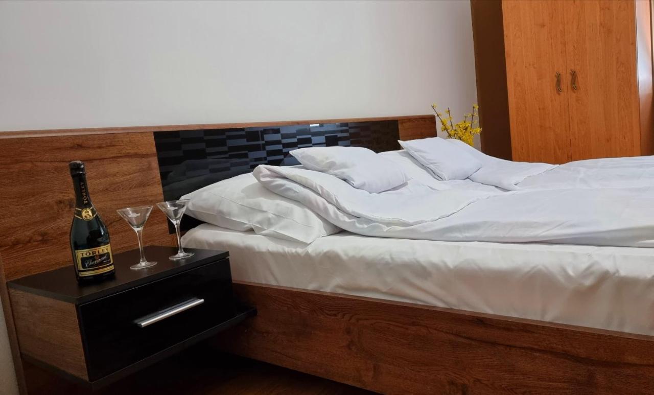 Relax Apartman Siofok-Sosto Ngoại thất bức ảnh