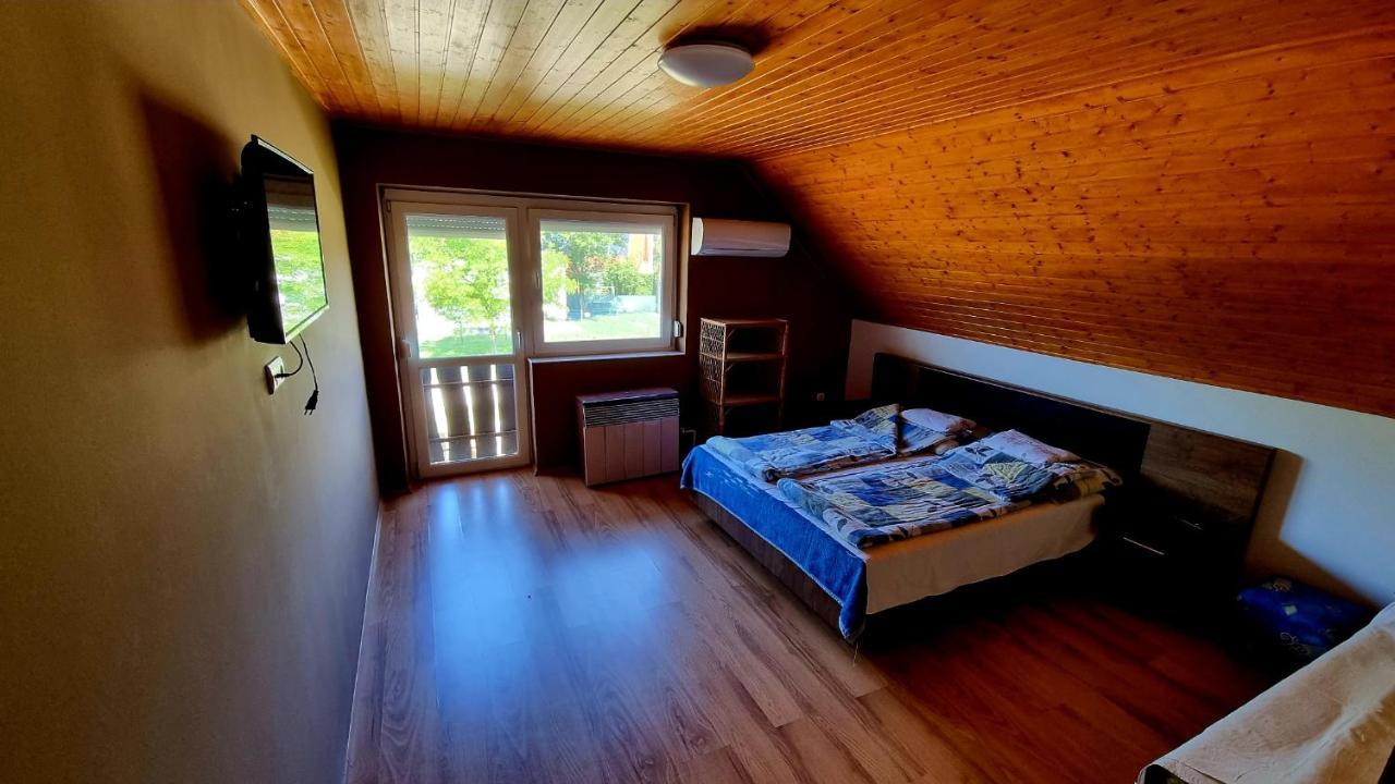 Relax Apartman Siofok-Sosto Ngoại thất bức ảnh
